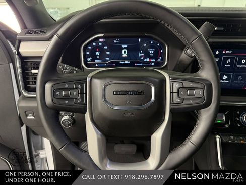 Used 2024 GMC Sierra 3500 Denali w/ Denali Reserve Package AWD/4WD image 23