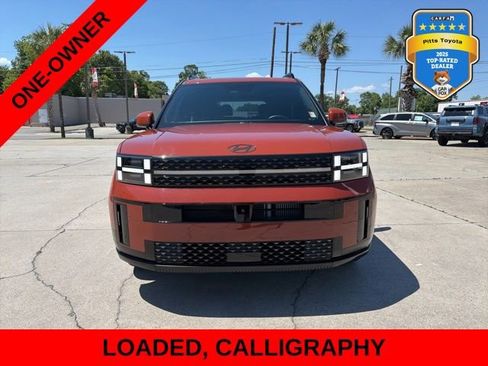 Used 2025 Hyundai Santa Fe Calligraphy w/ Tow & Go Package FWD image 2