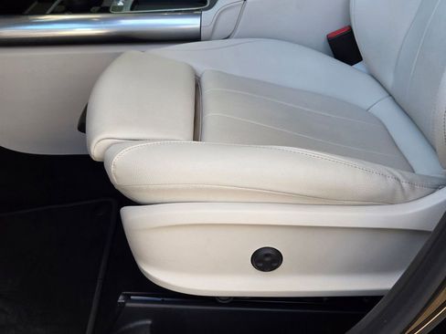 Used 2025 Mercedes-Benz GLA 250 image 14