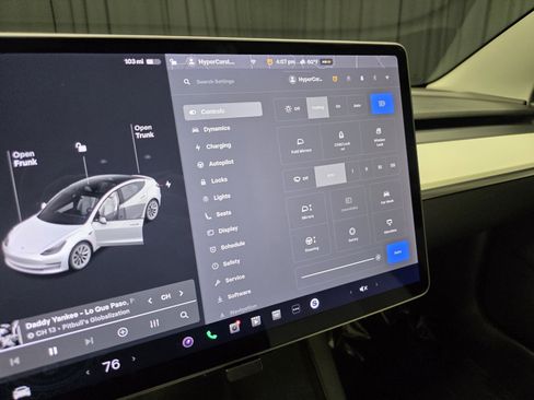 Used 2021 Tesla Model 3 Standard Range Plus image 50