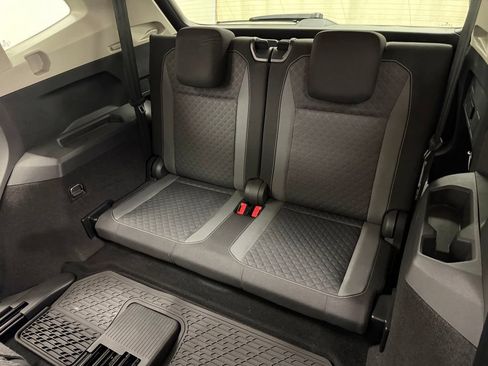 Used 2021 Volkswagen Tiguan S FWD image 16