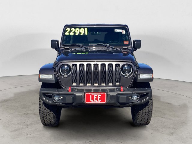 Used 2018 Jeep Wrangler Unlimited Sahara w/ Cold Weather Group AWD/4WD image 8