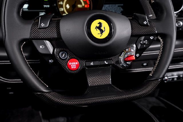 Used 2021 Ferrari F8 Tributo RWD image 33