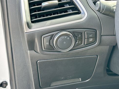 Certified 2024 Ford Edge SEL w/ Convenience Package image 10