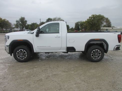 New 2026 GMC Sierra 2500 SLE image 10