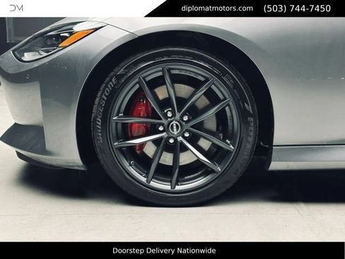 Used 2024 Nissan Z Performance w/ Floor Mat Package RWD image 40