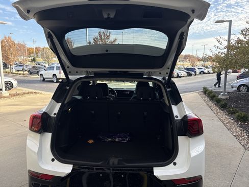 Used 2025 Buick Encore GX Sport Touring w/ Comfort Package image 30