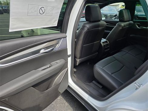 New 2025 Cadillac XT5 Sportv w/ Technology Package image 15