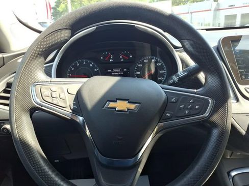 Used 2025 Chevrolet Malibu LT image 24