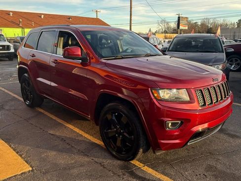 Used 2015 Jeep Grand Cherokee Altitude image 1