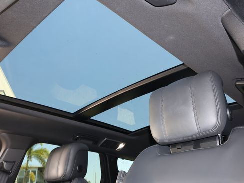 Used 2021 Land Rover Range Rover Sport HSE Dynamic image 5