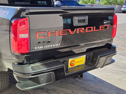 Used 2021 Chevrolet Colorado Z71 w/ Safety Package RWD image 4