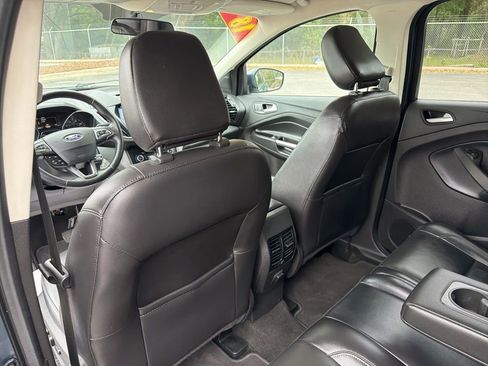 Used 2018 Ford Escape SEL image 11
