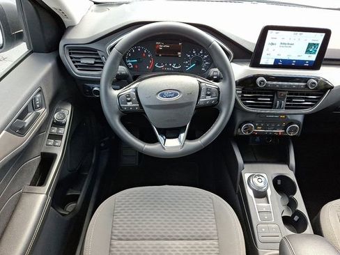 Used 2022 Ford Escape SE w/ Convenience Package image 16