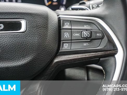 Used 2023 Jeep Grand Cherokee Limited AWD/4WD image 30