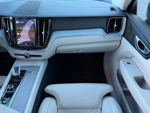 Used 2025 Volvo XC60 T8 Ultra w/ Protection Package Premier image 11