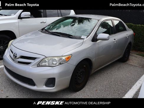 Used 2012 Toyota Corolla LE FWD image 1