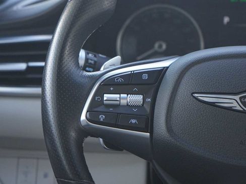 Used 2024 Genesis G70 2.5T image 17