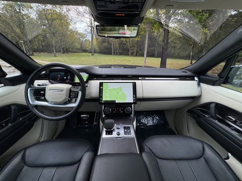 Used 2022 Land Rover Range Rover SE image 56