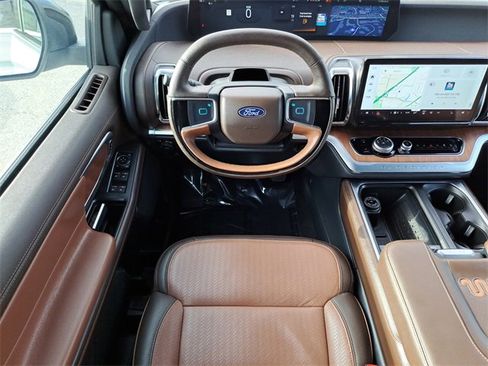 Certified 2025 Ford Expedition Max King Ranch image 11