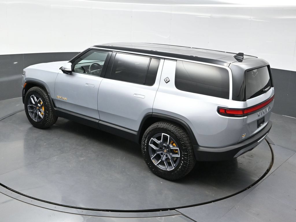 Used 2023 Rivian R1S Adventure Quad AWD/4WD image 41