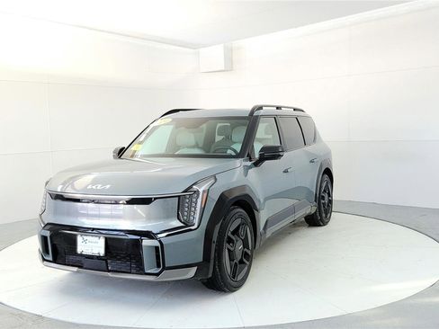 Used 2024 Kia EV9 GT-Line image 2