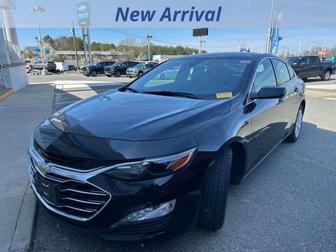 Used 2024 Chevrolet Malibu LT image 1