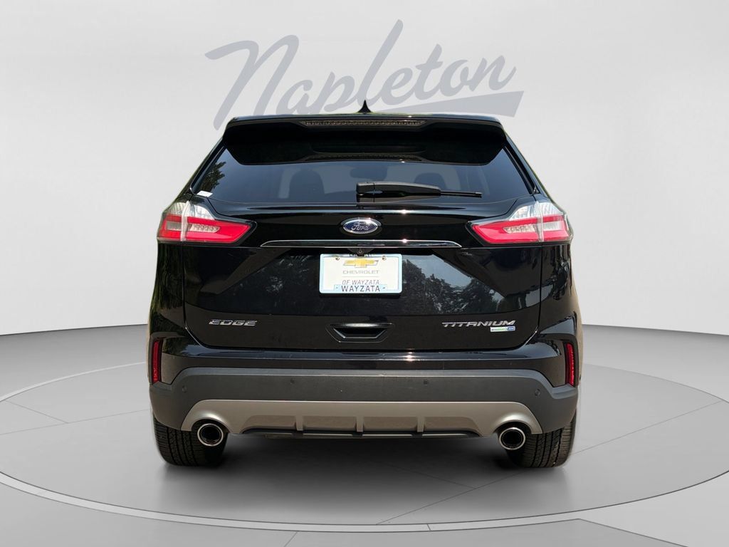 Used 2020 Ford Edge Titanium w/ Equipment Group 301A AWD/4WD image 4