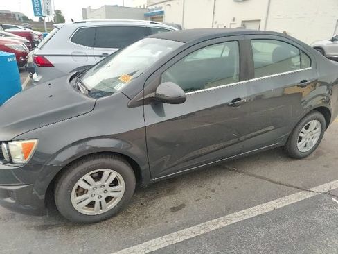 Used 2014 Chevrolet Sonic LT FWD image 4