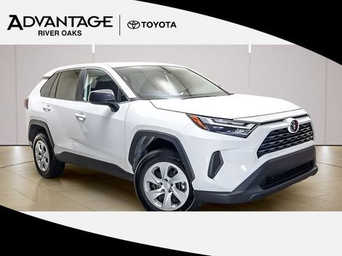Certified 2025 Toyota RAV4 LE FWD image 1