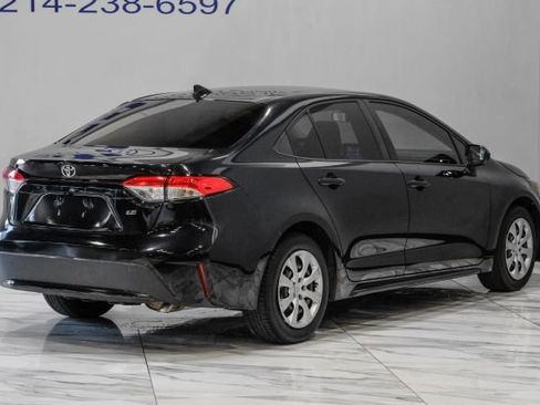 Used 2021 Toyota Corolla LE FWD image 10