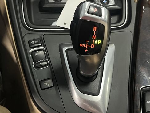 Used 2014 BMW 328d xDrive Sedan AWD/4WD image 21