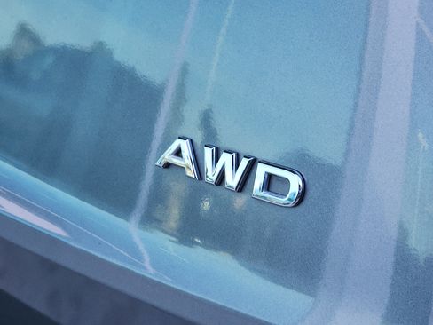 Used 2023 Nissan Rogue S image 10