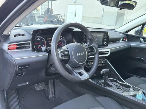 Used 2022 Kia K5 LXS FWD image 10
