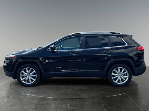Used 2017 Jeep Cherokee Limited AWD/4WD image 5