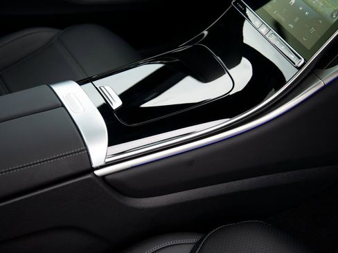 New 2026 Mercedes-Benz GLC 300 4MATIC image 21