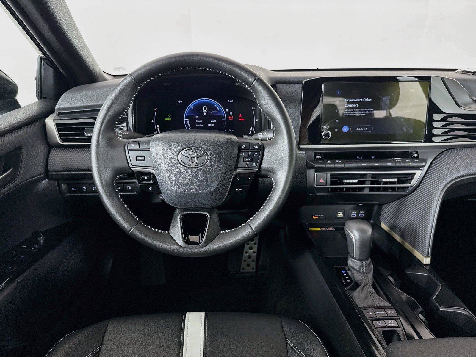 Used 2026 Toyota Camry SE FWD image 12