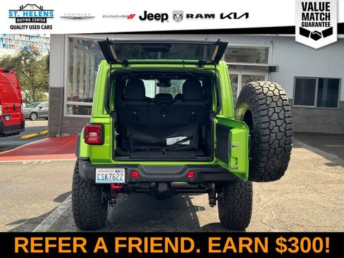 Used 2025 Jeep Wrangler Unlimited Rubicon AWD/4WD image 7