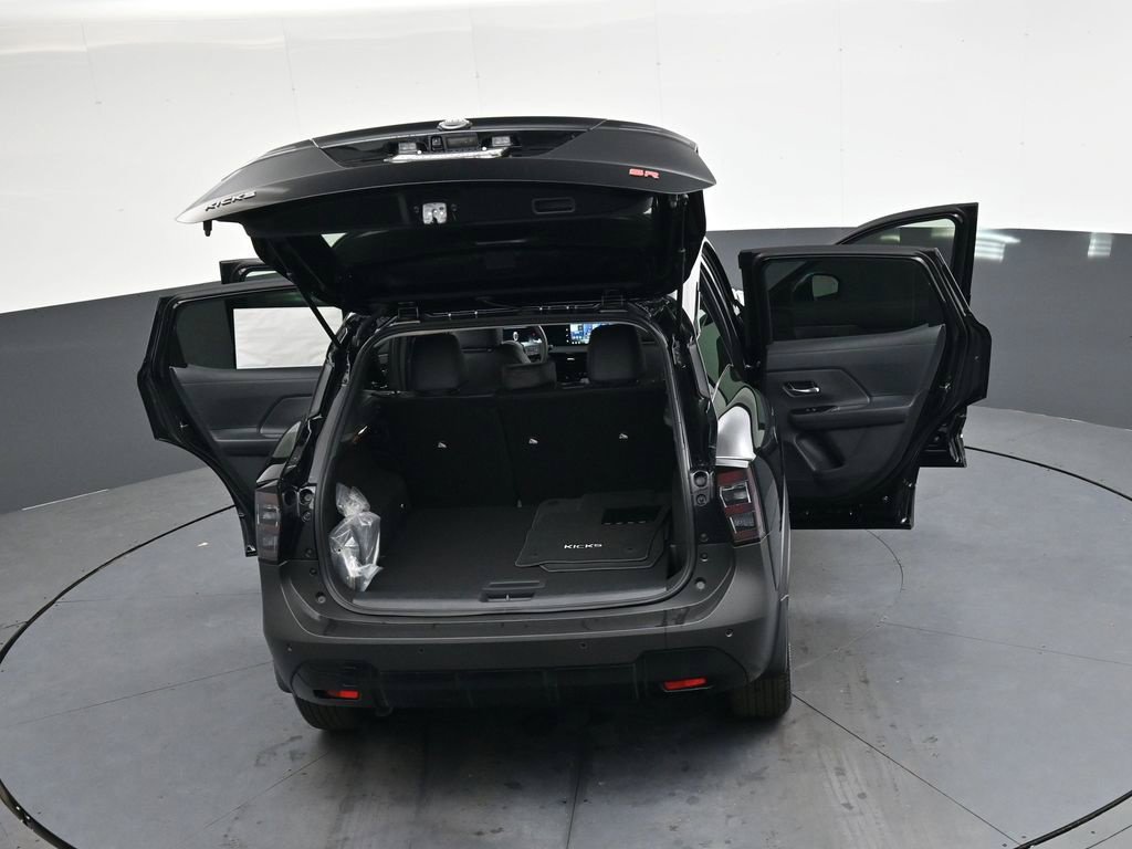 Certified 2026 Nissan Kicks SR FWD image 41