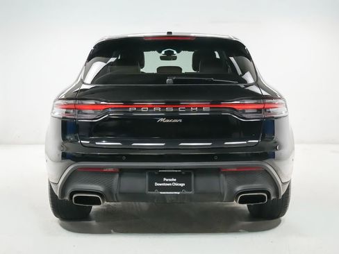 Certified 2022 Porsche Macan AWD/4WD image 11