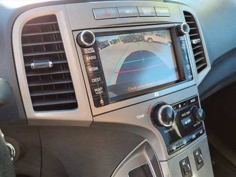 Used 2013 Toyota Venza Limited AWD/4WD image 37