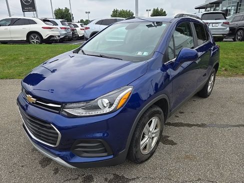 Used 2017 Chevrolet Trax LT w/ LT Convenience Package AWD/4WD image 10