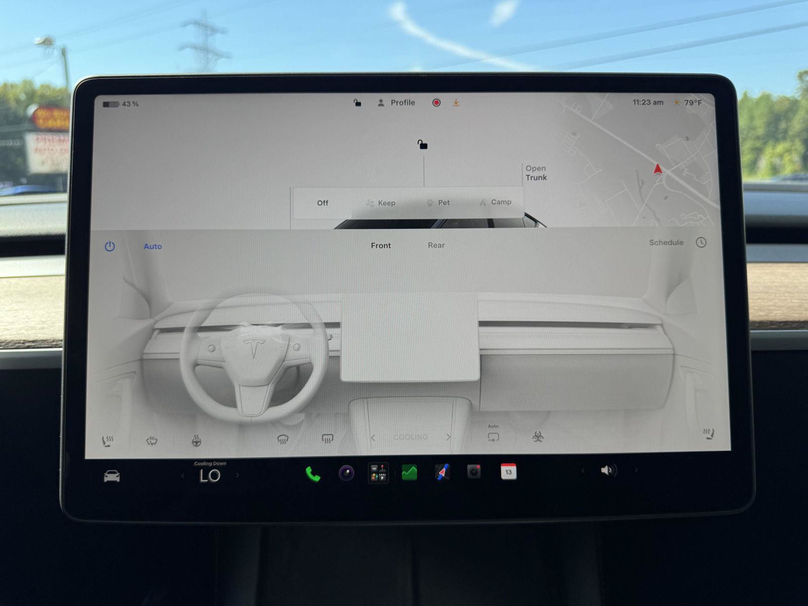 Used 2024 Tesla Model Y Long Range AWD/4WD image 25