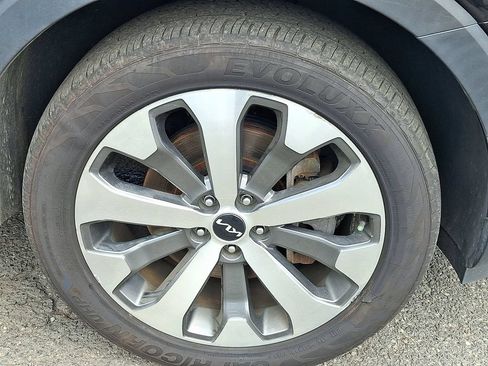 Used 2022 Kia Telluride S AWD/4WD image 9