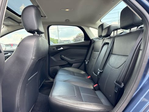 Used 2018 Ford Focus Titanium w/ Titanium Technology Package FWD image 23