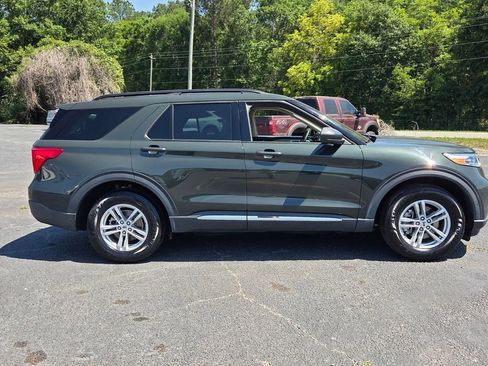 Used 2022 Ford Explorer XLT w/ Class IV Trailer Tow Package AWD/4WD image 15
