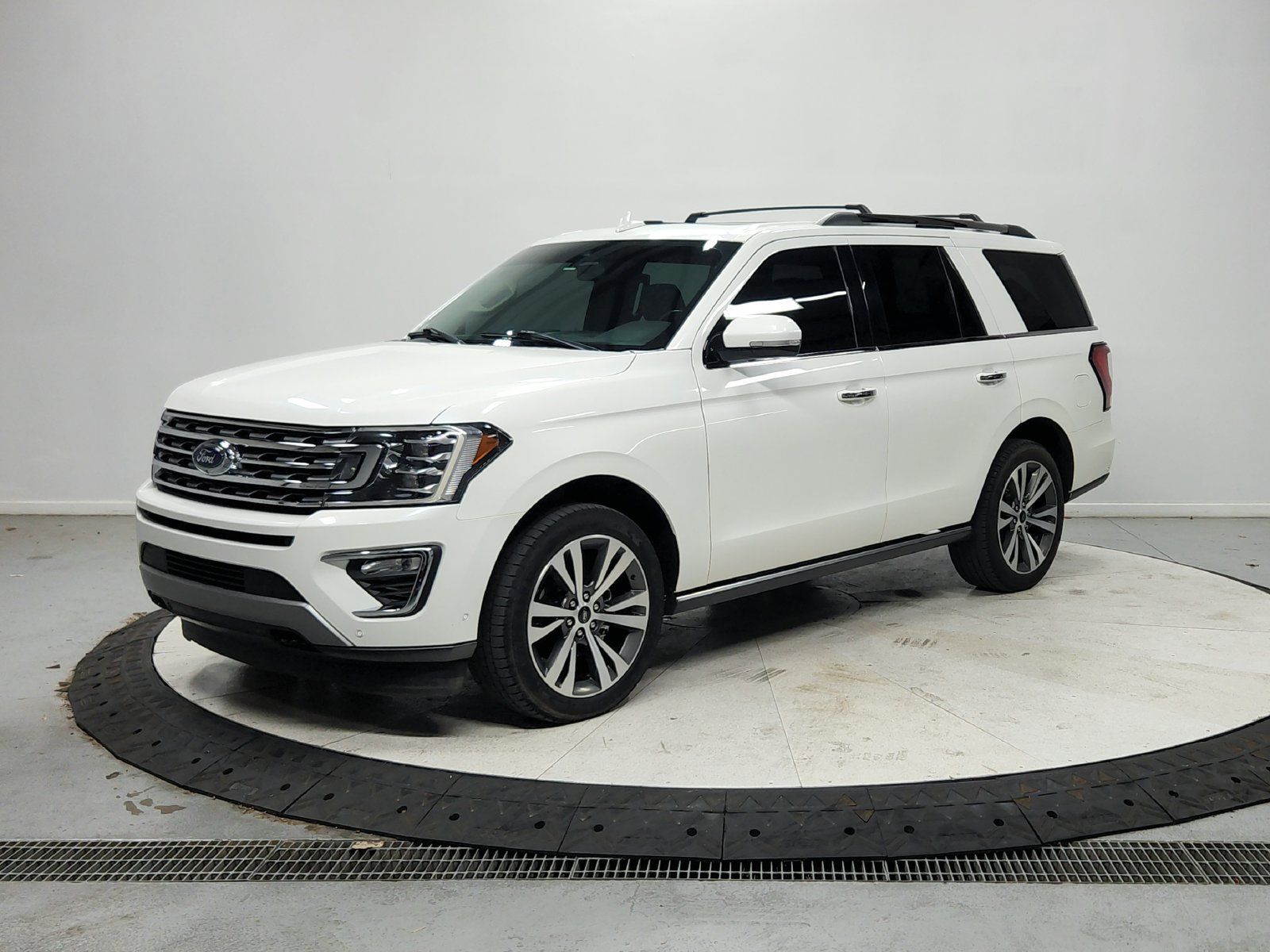 Used 2021 Ford Expedition Limited AWD/4WD image 4