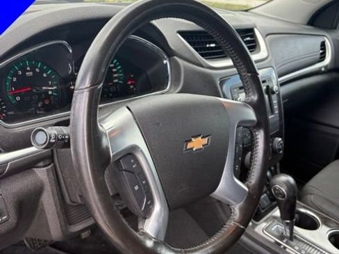 Used 2017 Chevrolet Traverse LT AWD/4WD image 16