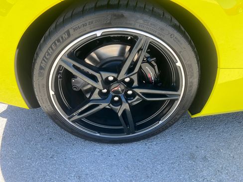 Used 2023 Chevrolet Corvette Stingray Premium Conv w/ Z51 Performance Package image 22