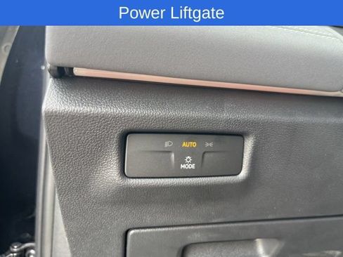 Used 2026 Volkswagen Tiguan SE R-Line FWD image 9